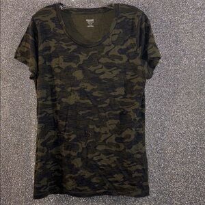 Mossimo Camouflage T-Shirt size XL